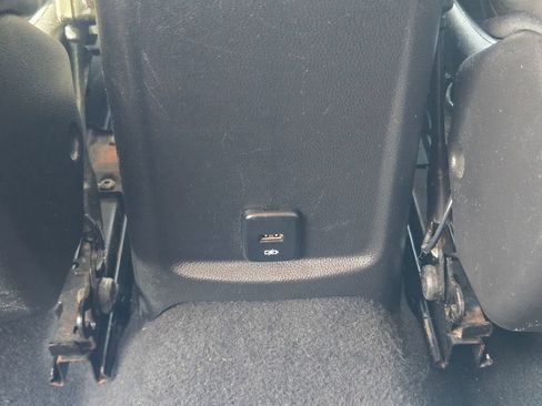 Used 2017 Chevrolet Cruze Premier FWD image 22