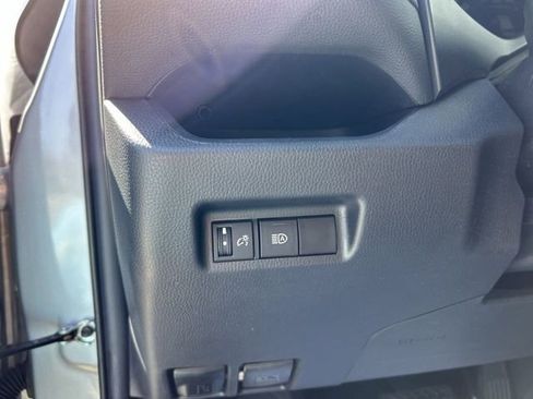 Used 2023 Toyota RAV4 LE AWD/4WD image 17