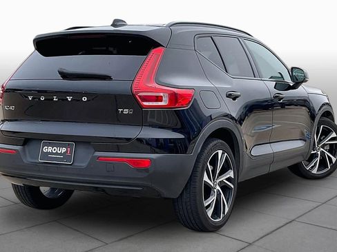 Used 2021 Volvo XC40 T5 R-Design w/ Climate Package AWD/4WD image 14