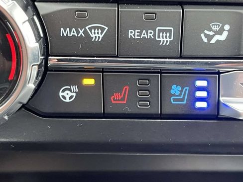 New 2026 Ford F250 Platinum w/ Tremor Off-Road Package AWD/4WD image 30