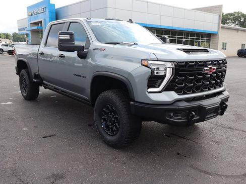 New 2026 Chevrolet Silverado 2500 ZR2 w/ ZR2 Bison Edition AWD/4WD image 2