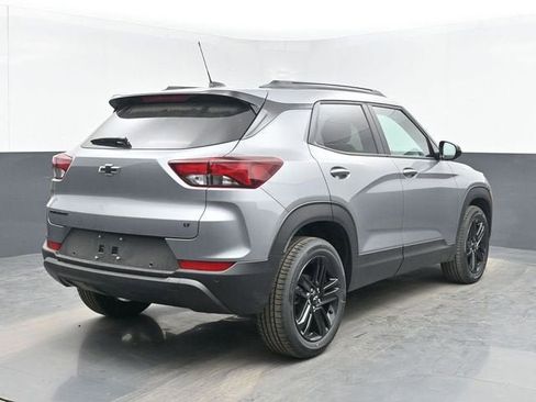 New 2026 Chevrolet TrailBlazer LT w/ Midnight Edition FWD image 14