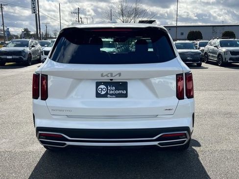 Used 2023 Kia Sorento SX Prestige image 10