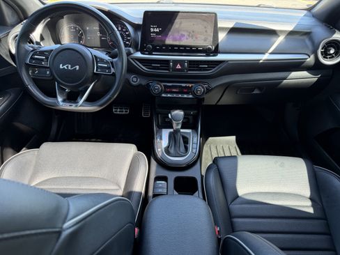 Used 2024 Kia Forte GT-Line w/ GT-Line Premium Package FWD image 9