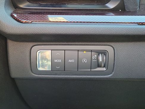 Certified 2024 Chevrolet Traverse RS w/ LPO, Floor Liner Package image 17