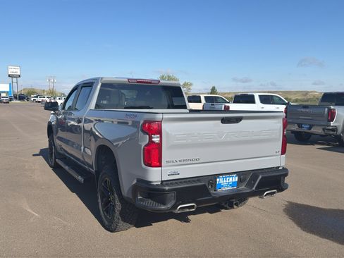 Used 2024 Chevrolet Silverado 1500 LT Trail Boss AWD/4WD image 9
