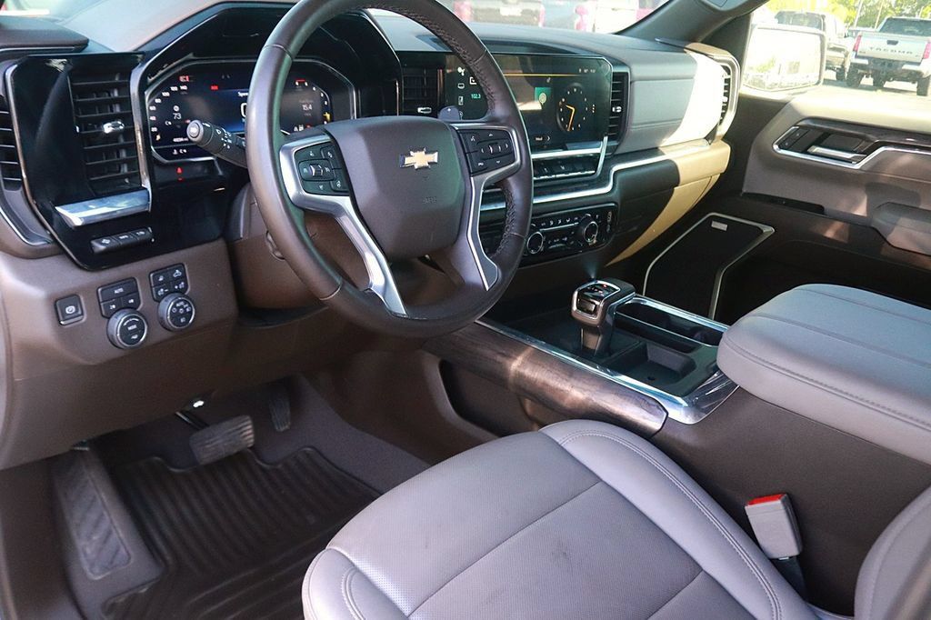 Used 2024 Chevrolet Silverado 1500 LTZ w/ Technology Package AWD/4WD image 14