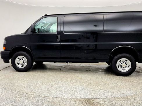 Used 2024 Chevrolet Express 2500 w/ Driver Convenience Package image 8