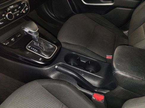 Used 2020 Kia Soul LX FWD image 26