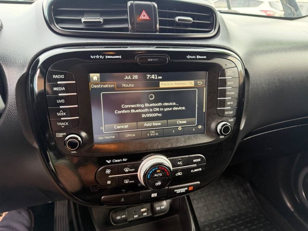 Used 2016 Kia Soul + w/ Audio Package FWD image 33