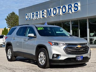 Used 2021 Chevrolet Traverse LT