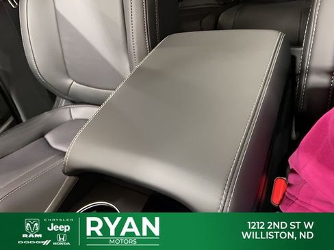 New 2026 Honda Pilot Touring image 22