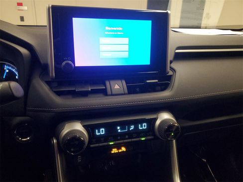 Used 2025 Toyota RAV4 XLE image 24