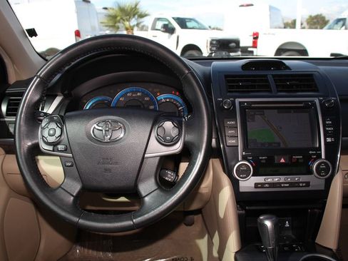 Used 2014 Toyota Camry XLE w/ Leather Package FWD image 15