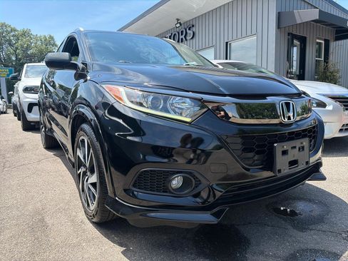 Used 2019 Honda HR-V Sport image 3