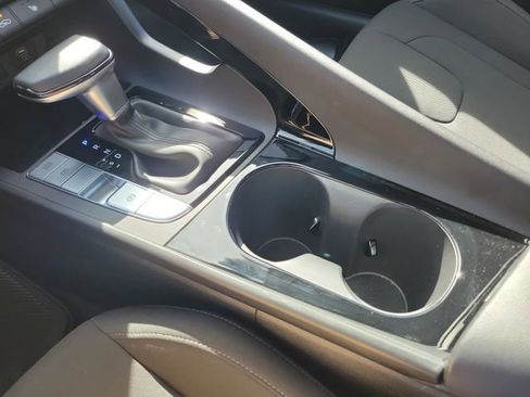 Certified 2025 Hyundai Elantra SEL w/ Cargo Package image 14