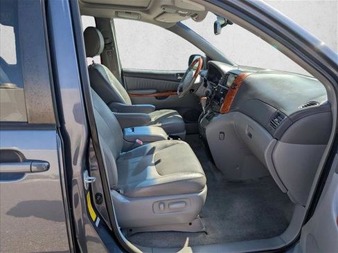 Used 2009 Toyota Sienna XLE Limited FWD image 20