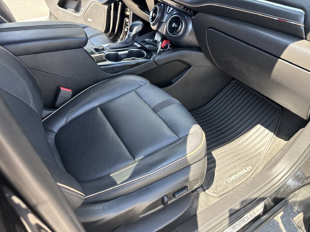 Used 2020 Chevrolet Blazer Premier w/ Driver Confidence II Package FWD image 34