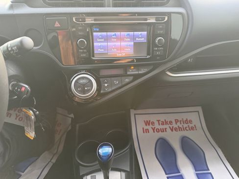 Used 2015 Toyota Prius C Four image 10