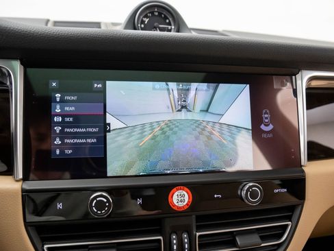 Certified 2026 Porsche Macan AWD/4WD image 25