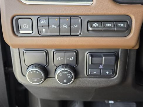 Used 2021 Chevrolet Tahoe High Country RWD image 45