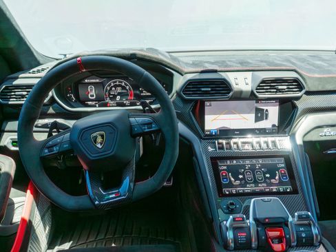 Used 2023 Lamborghini Urus Performante AWD/4WD image 67