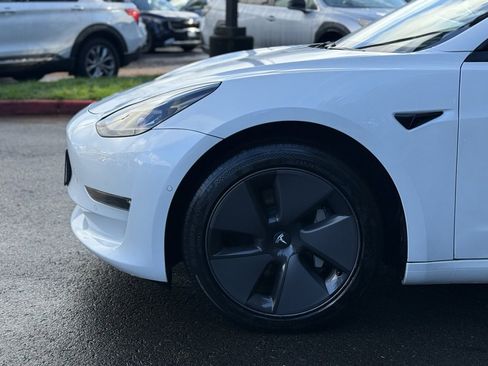 Used 2021 Tesla Model 3 Long Range image 9