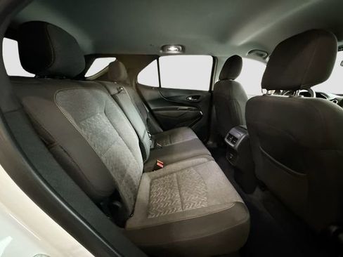 Used 2023 Chevrolet Equinox LT image 27