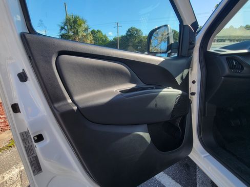 Used 2021 RAM ProMaster City Tradesman SLT image 18