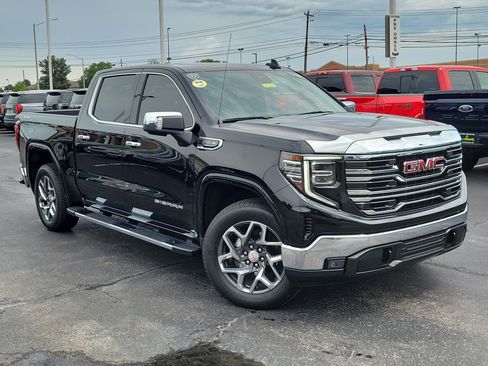 Used 2024 GMC Sierra 1500 SLT w/ SLT Premium Package AWD/4WD image 31