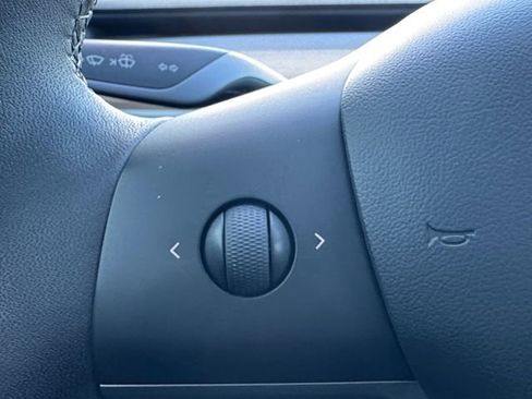 Used 2020 Tesla Model 3 Long Range image 9