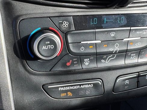 Used 2019 Ford Escape SEL image 20