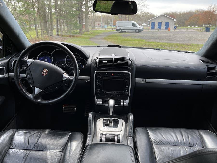 Used 2008 Porsche Cayenne Turbo AWD/4WD image 38