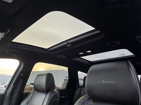 Certified 2023 Buick Enclave Avenir w/ Avenir Technology Package image 24