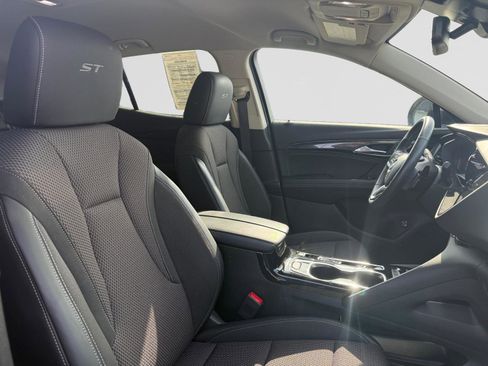 Certified 2023 Buick Envision Preferred w/ Sport Touring Package image 15