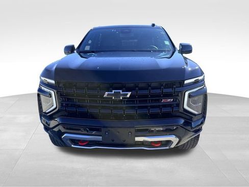 Used 2025 Chevrolet Tahoe Z71 image 2