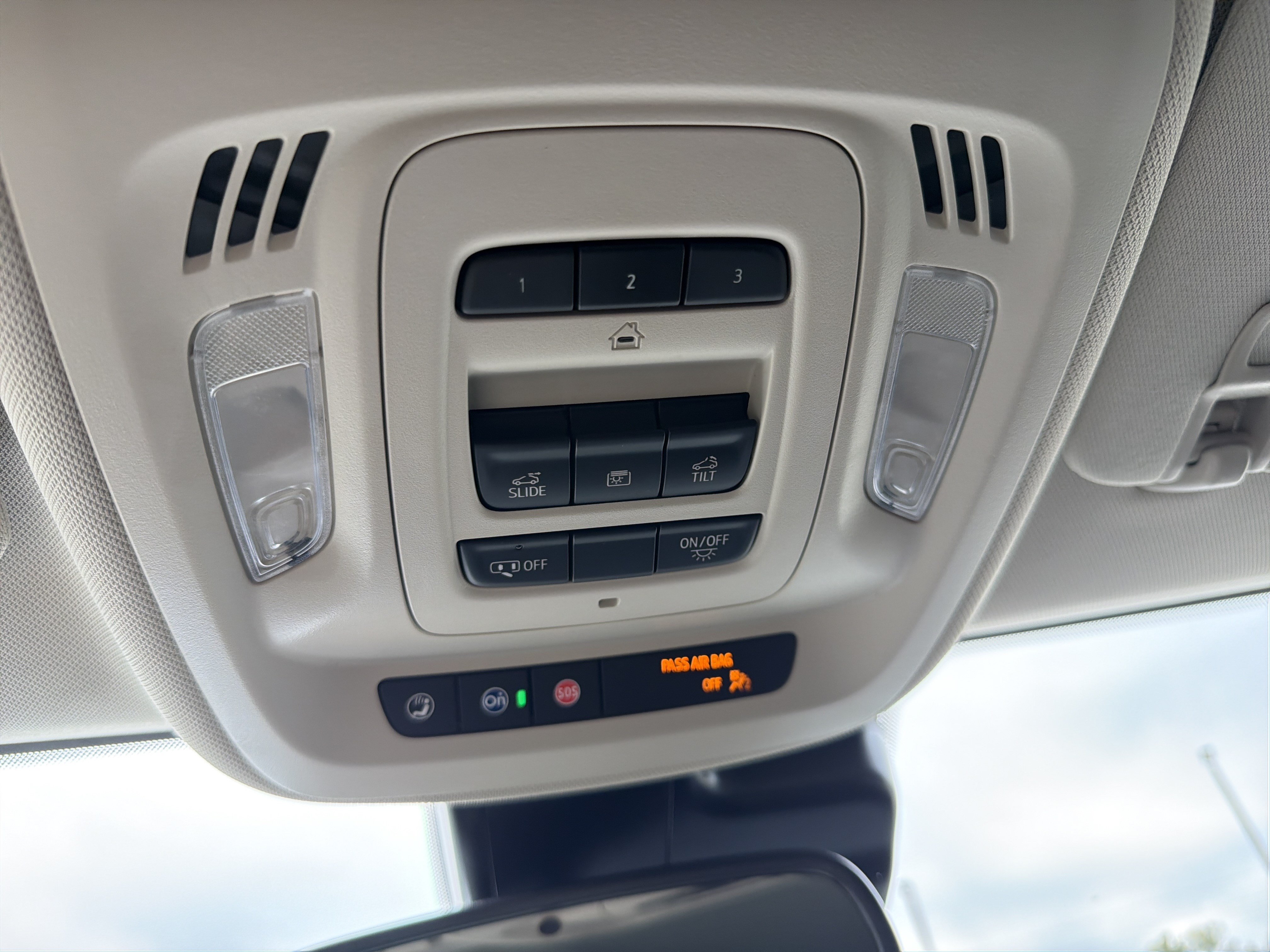 Used 2023 Buick Envision Essence w/ Technology Package I AWD/4WD image 23