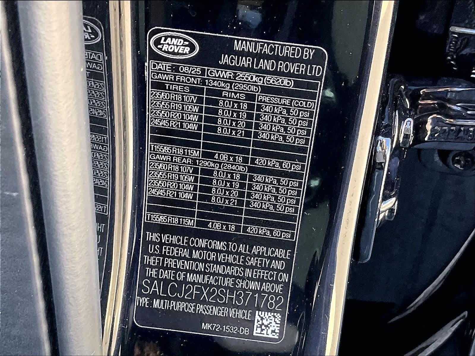 Used 2025 Land Rover Discovery Sport S AWD/4WD image 34