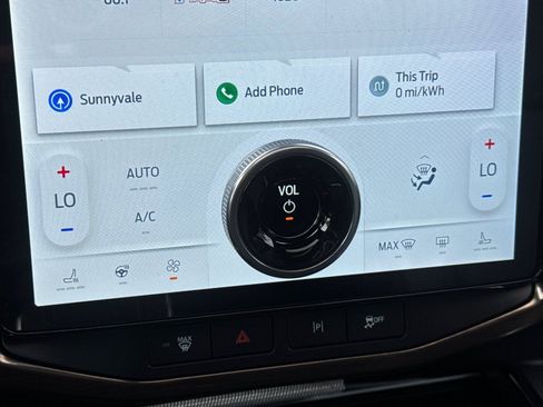 New 2025 Ford F150 Lightning Lariat image 25