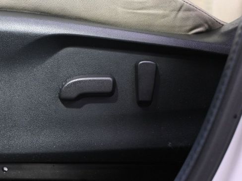 Used 2023 Subaru Ascent Premium w/ Convenience Package image 14