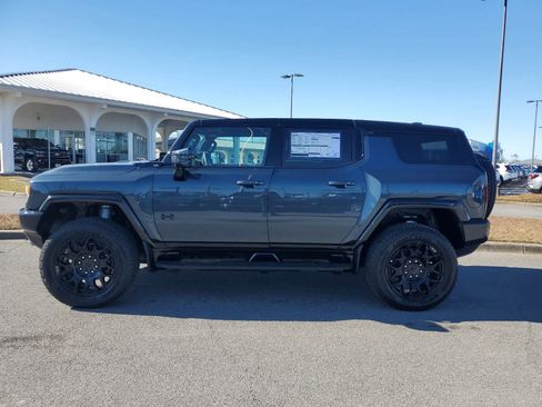 New 2025 GMC Hummer EV 3X w/ LPO, Dark Essentials Package AWD/4WD image 2