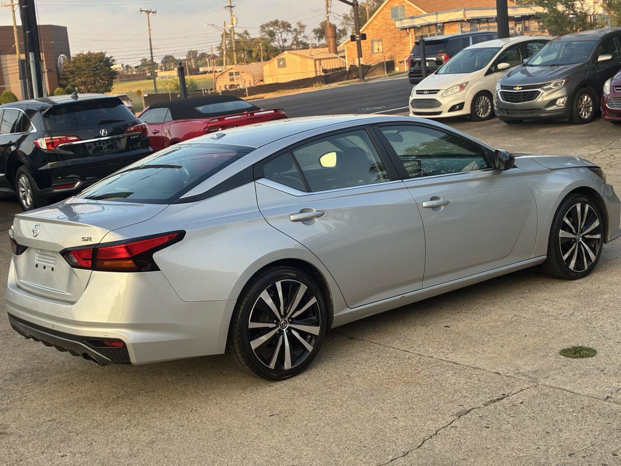 Used 2021 Nissan Altima 2.5 SR FWD image 7