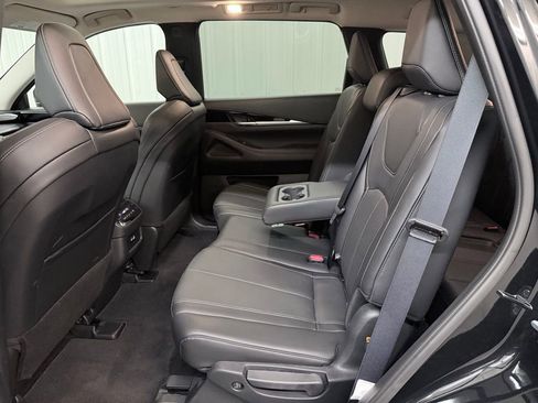 Certified 2025 INFINITI QX60 Pure FWD image 29