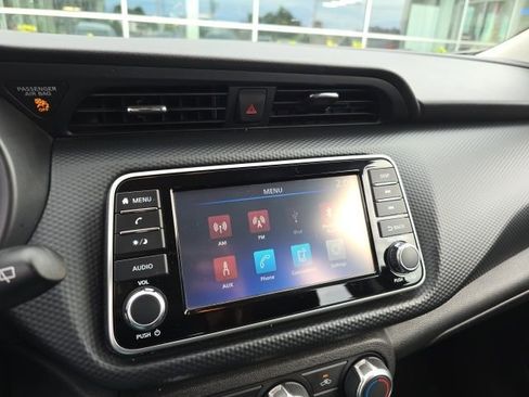 Used 2023 Nissan Kicks S image 8