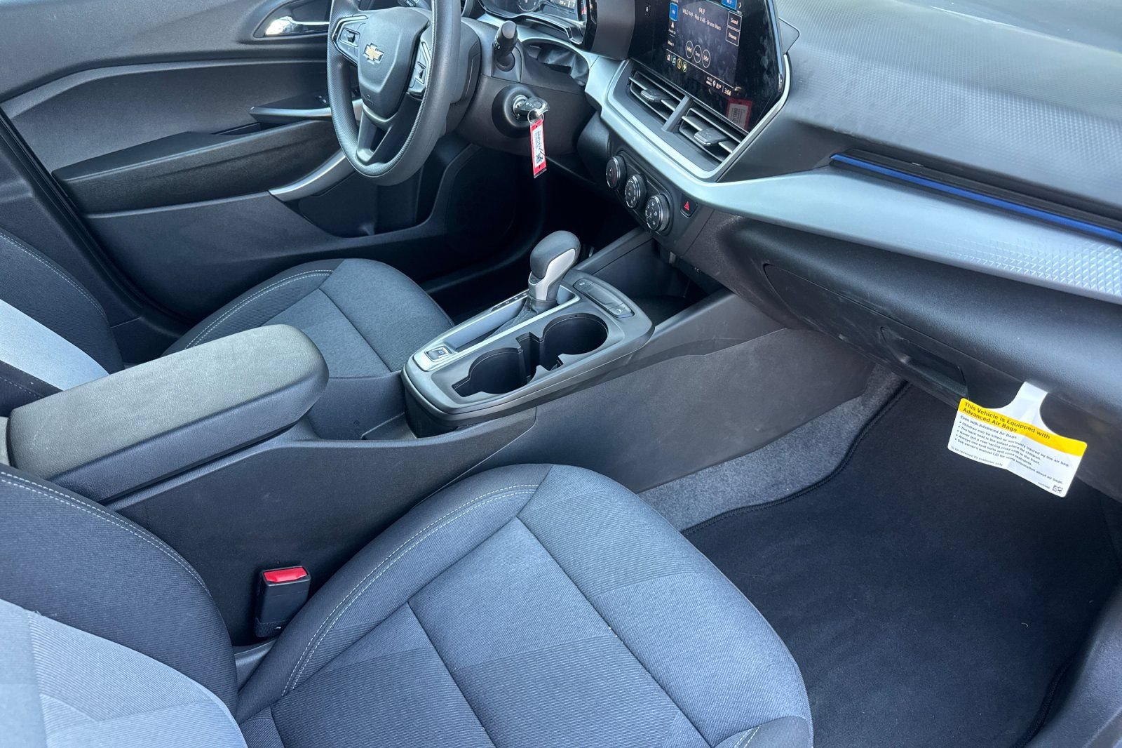 Used 2026 Chevrolet Trax LS w/ LS Convenience Package FWD image 20