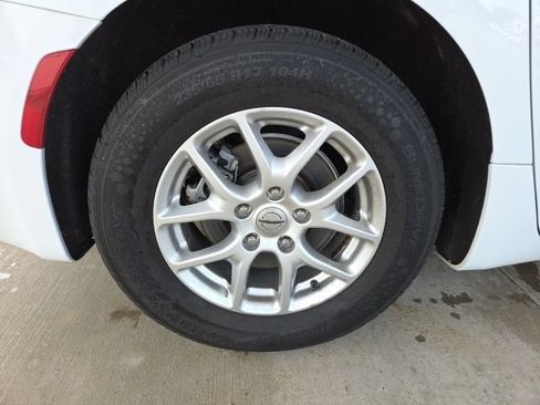 Used 2023 Chrysler Pacifica Touring-L FWD image 63