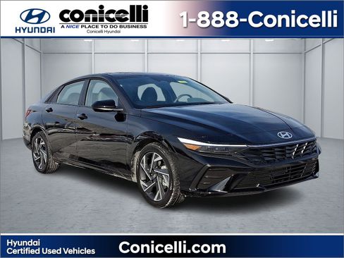 Certified 2025 Hyundai Elantra Sport image 1