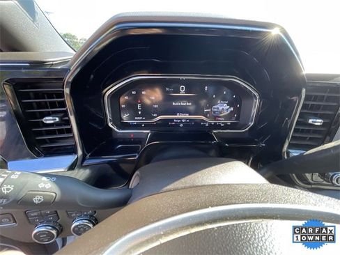 Used 2024 GMC Sierra 2500 SLT w/ SLT Premium Package image 15