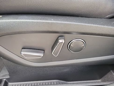 Certified 2023 Lincoln Nautilus AWD w/ Premium Package image 13