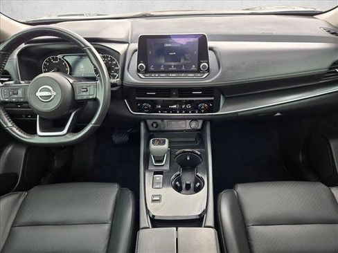 Used 2024 Nissan Rogue SV w/ SV Premium Package image 16